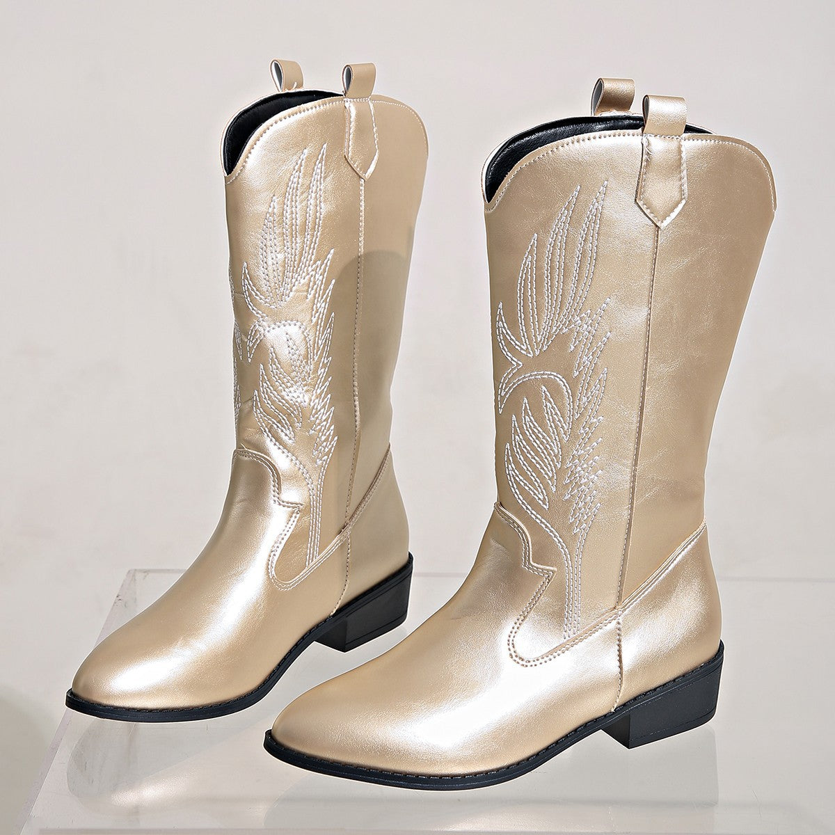Retro Pointed Toe Thick Heel Middle Knight Women's Boots