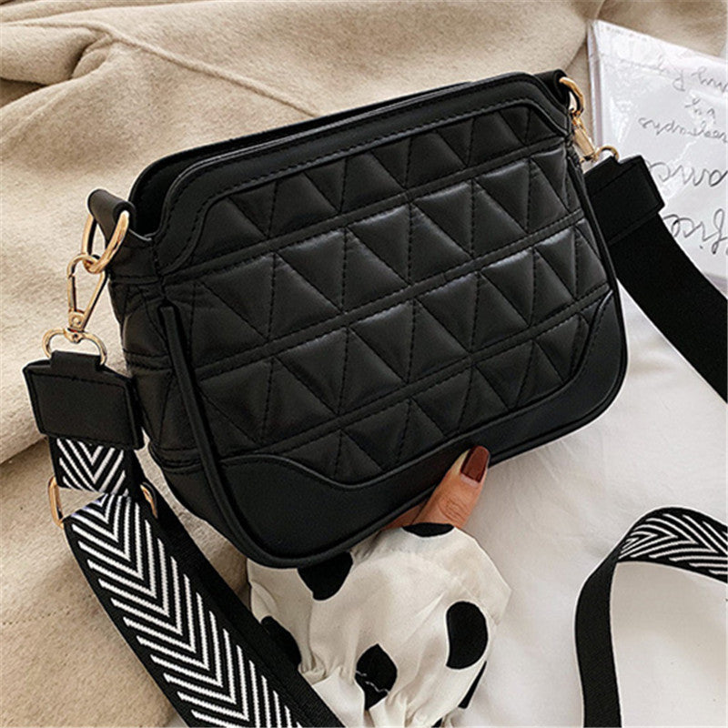 Trendy Internet Celebrity High-quality Large-capacity Rhombus Broadband Messenger Bag