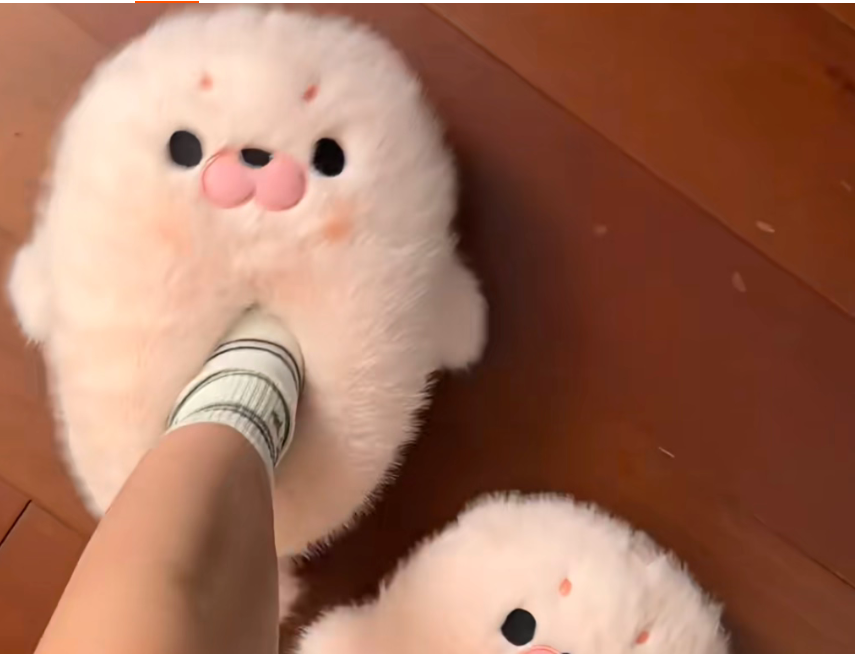 Small Seal Cotton Shoes Autumn And Winter Warm Plush Toe Cap