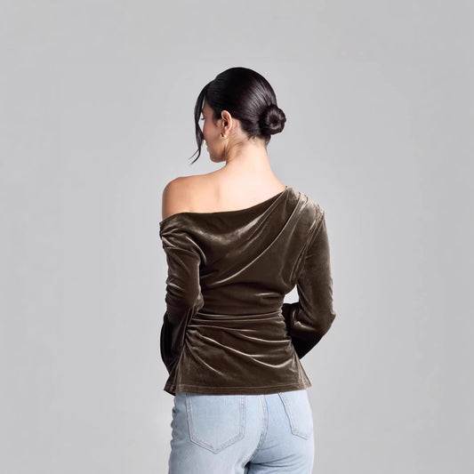 Slimming Pleated Fitted Top With Flared Sleeves