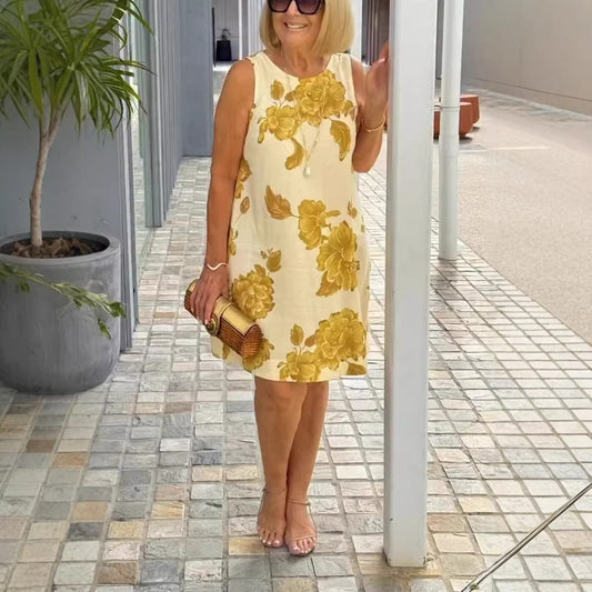 Womens Crew-Neck Printed Dress With Side Buttons