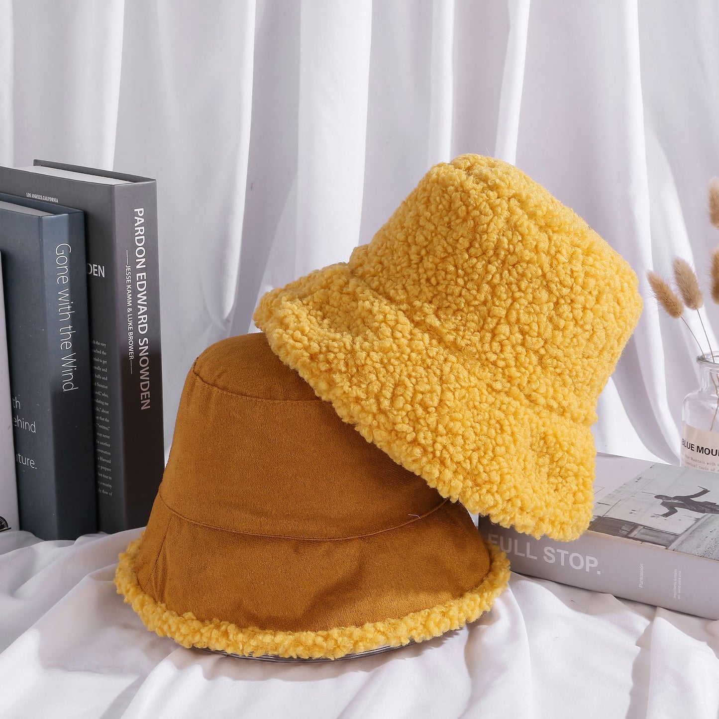 Women's Fashion Solid Color Double-sided Warm Lambswool Hat