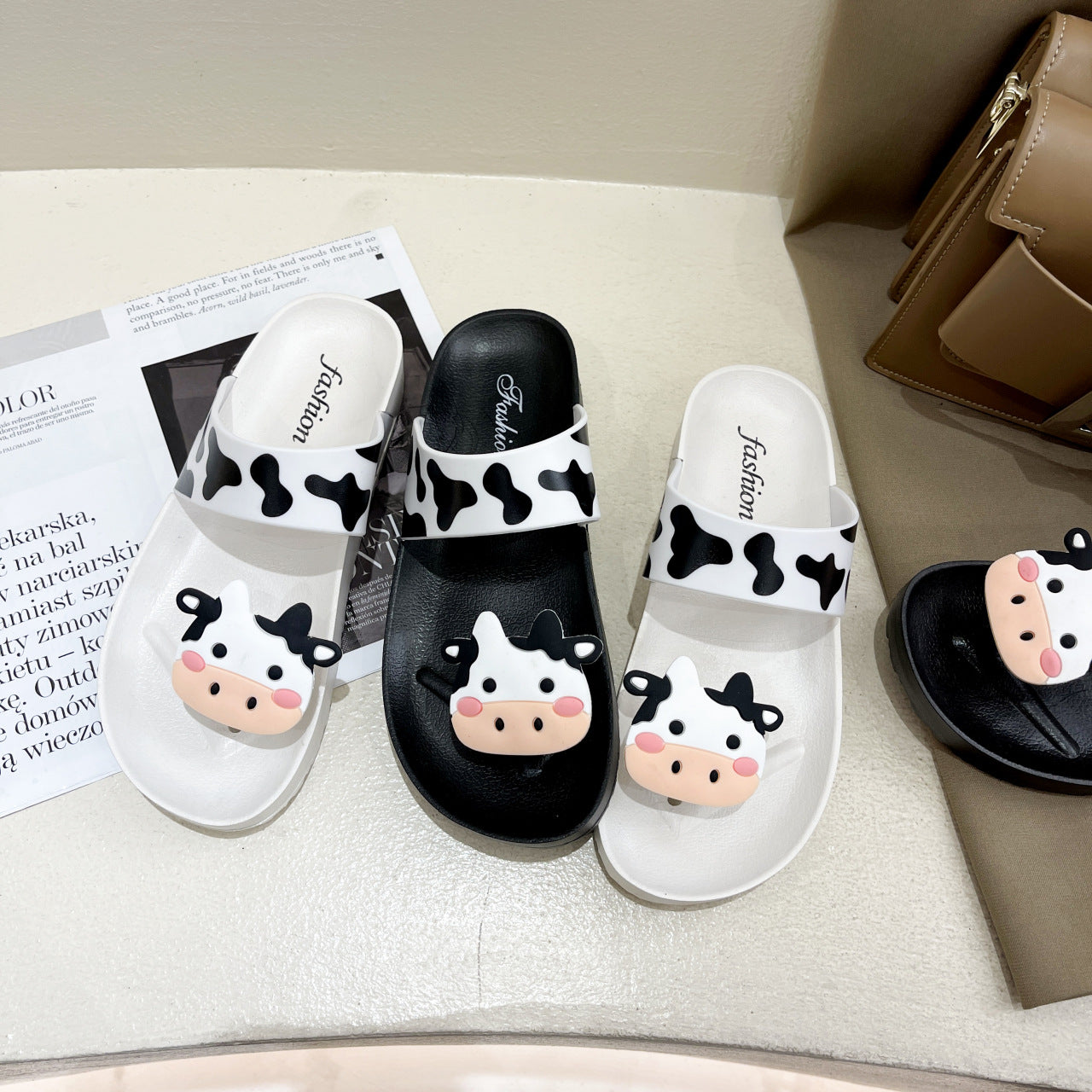 Cute Cartoon Slippers Indoor And Outdoor Flat Cow Sandals