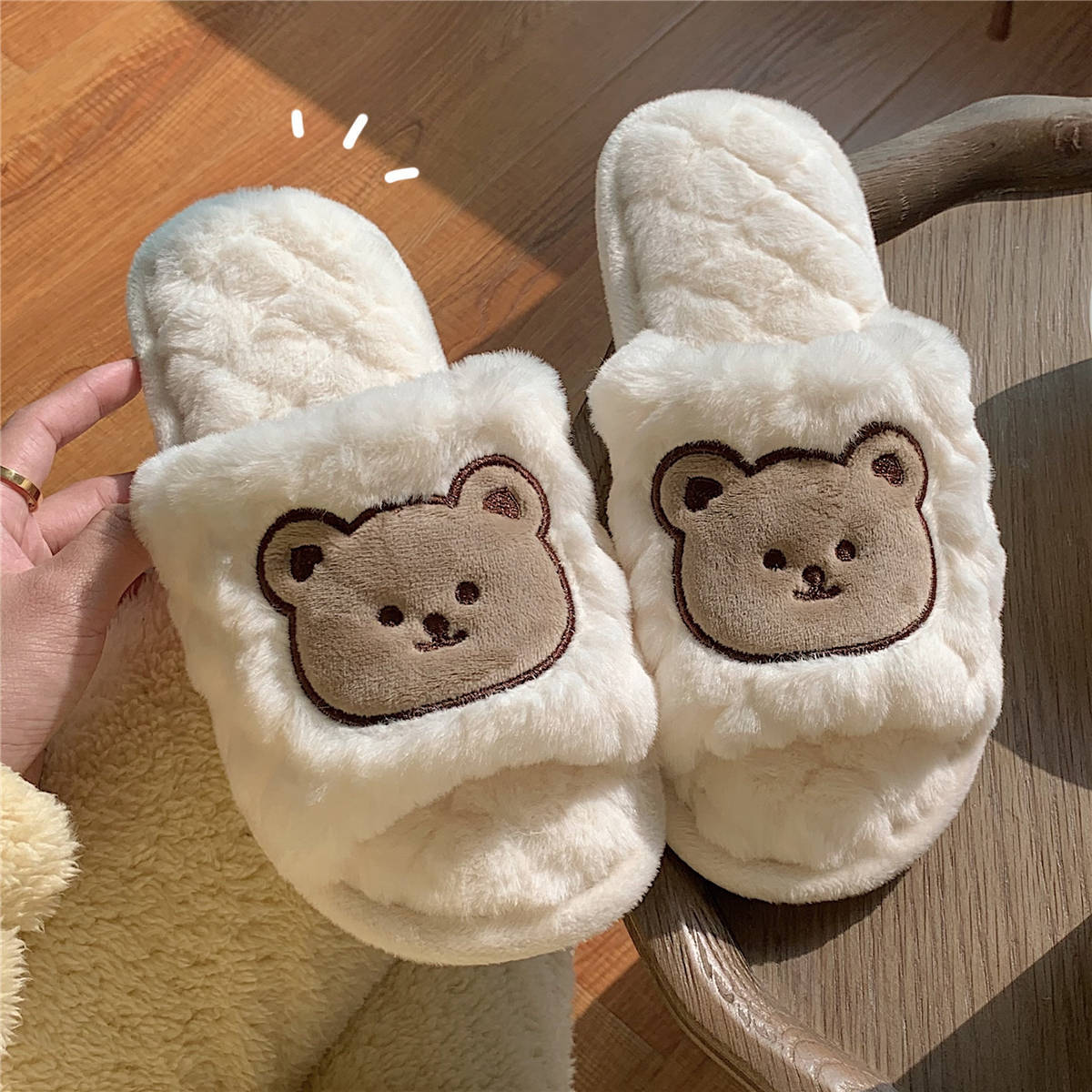 Women's Warm Autumn And Winter Cute Bear Cotton Slippers