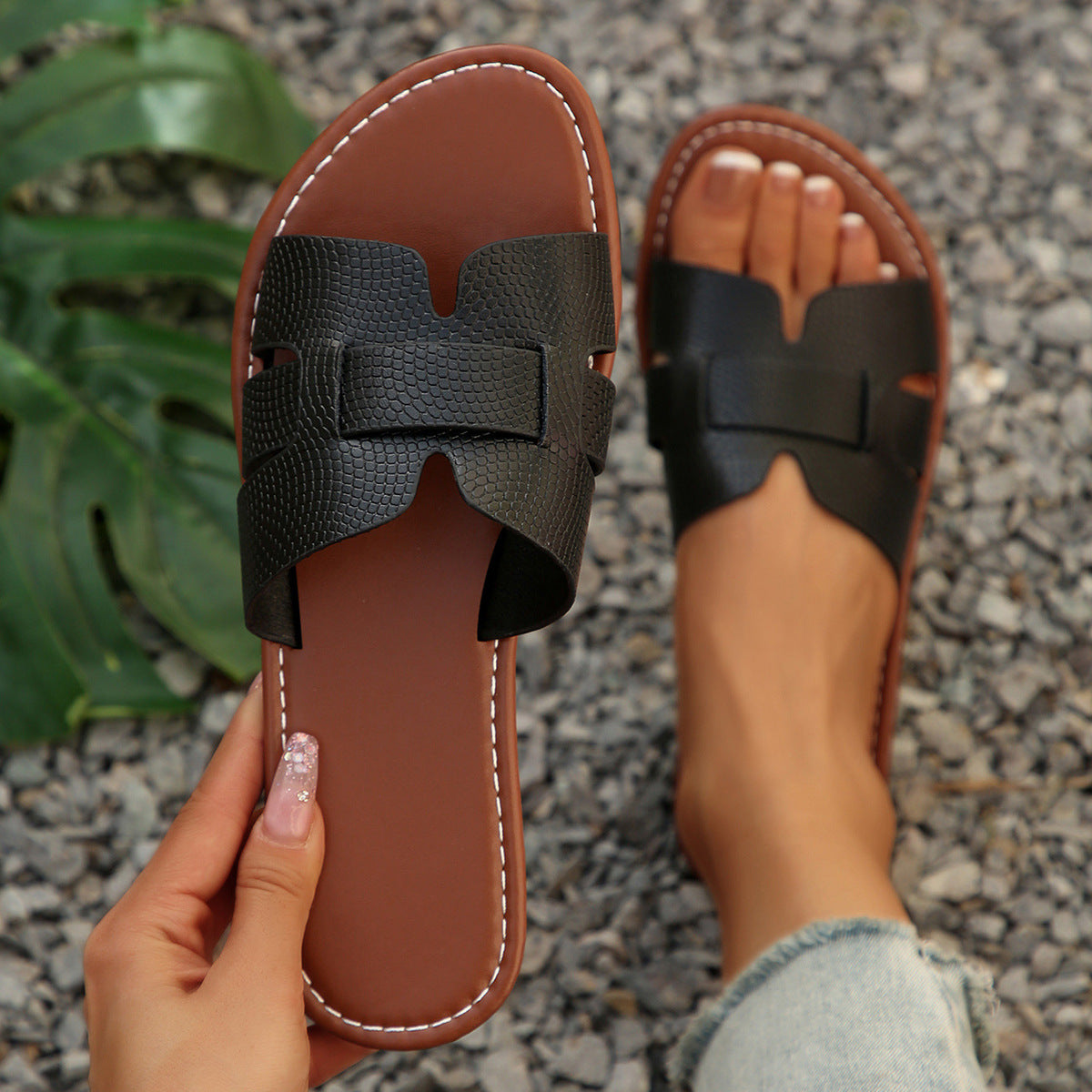 Plus Size Open Toe Flat Cool Women's Slippers