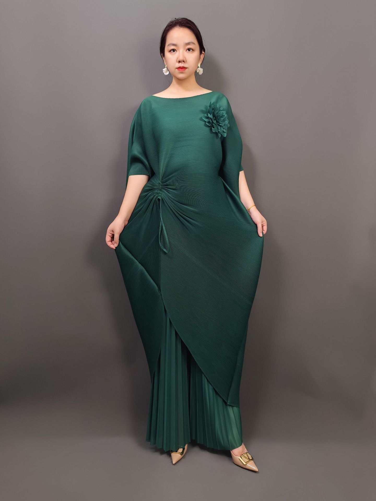 Solid Color Bat Sleeve Loose Drawstring Fashion Slimming