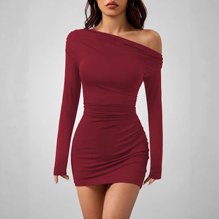 Solid-color Form-fitting Dress With A One-shoulder Design And Long Sleeves