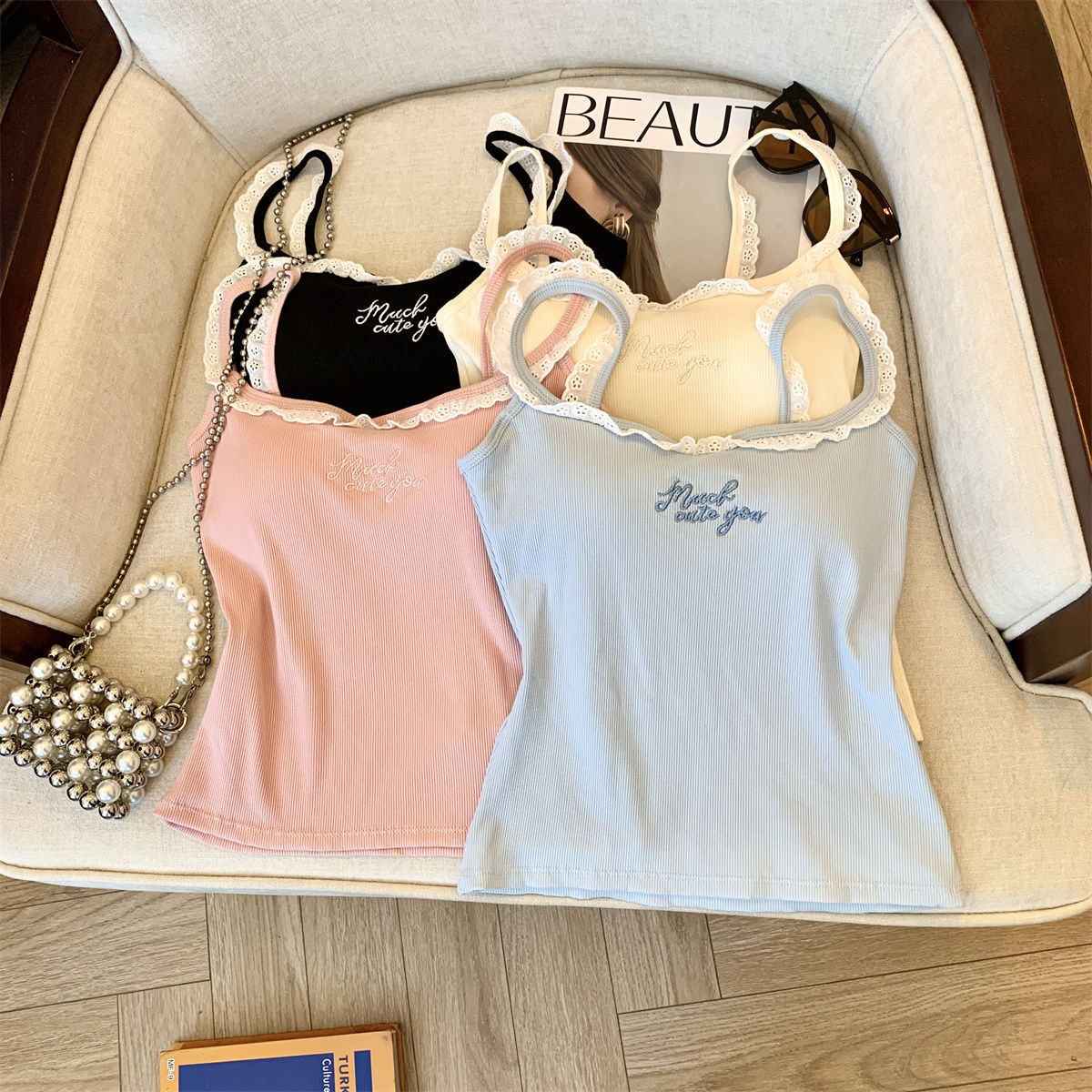 Women's Lace Camisole With Chest Pad