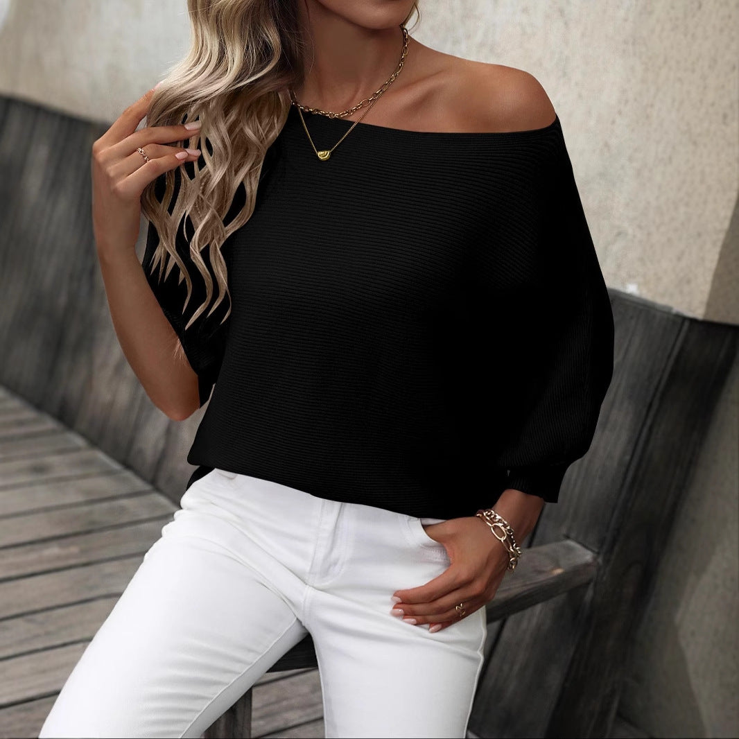 Skulderbar, løs batwing-ærme, off-neck sweater