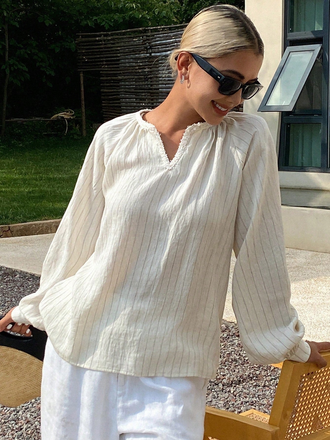 Kong Collar Lantern Sleeve Loose Top
