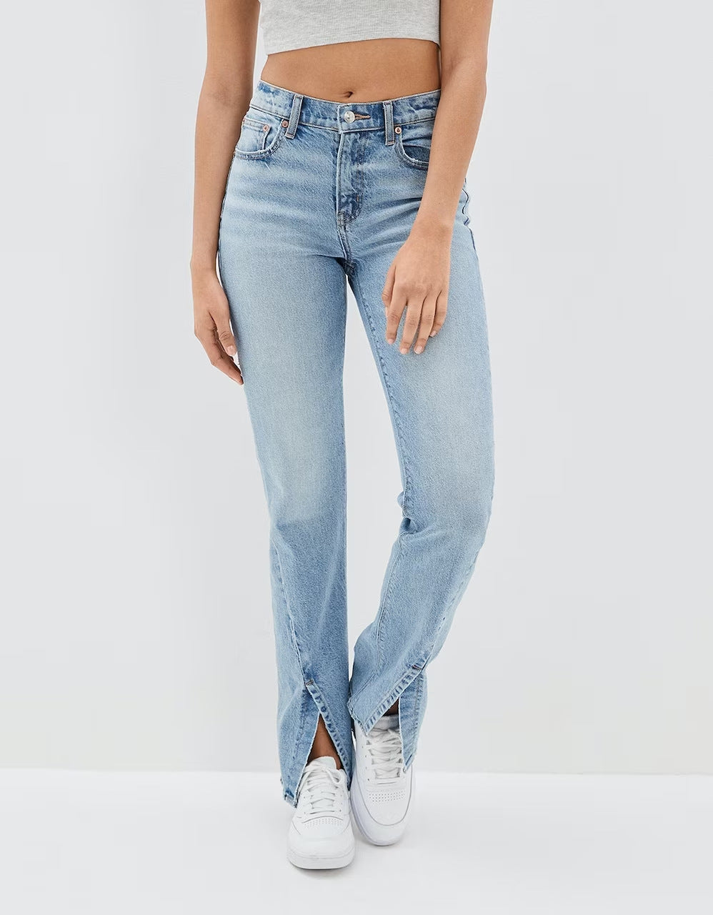 Pendlervenlige lige bukser i moderne strækdenim med vasket look