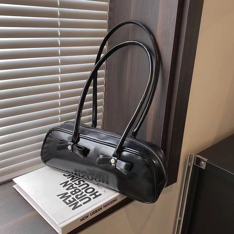 High Sense Fashionable Minority Design Underarm Portable Shoulder Bag