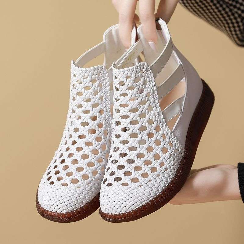 Flat Soft-soled Comfortable Mom Shoes Sandals