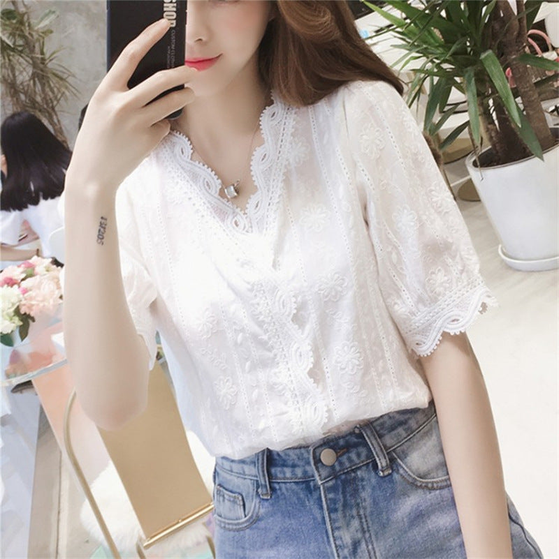 V-neck Lace Lantern Sleeve White Foreign Style Shirt