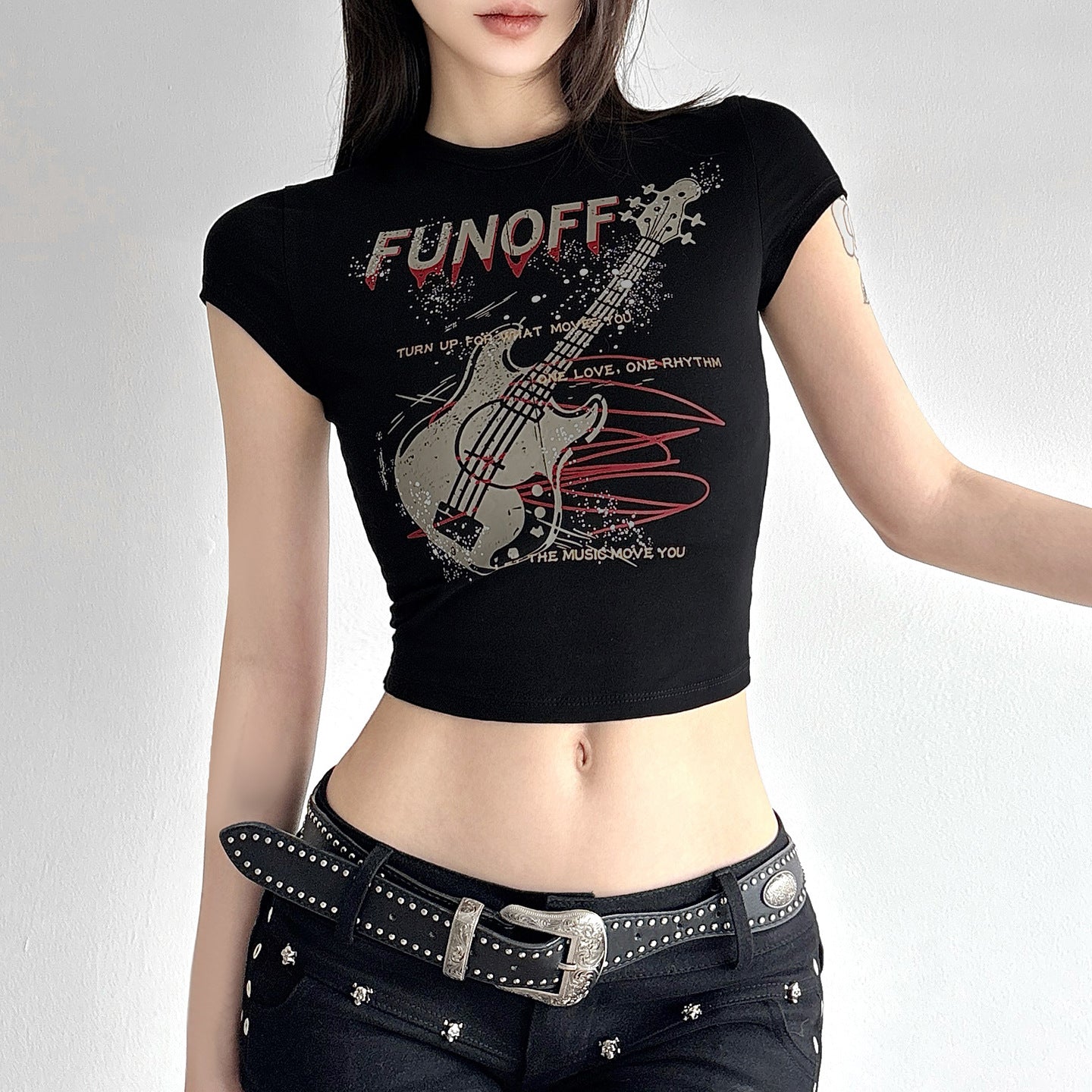 Womens Black Slim-Fit Crew-Neck Crop Top T-Shirt