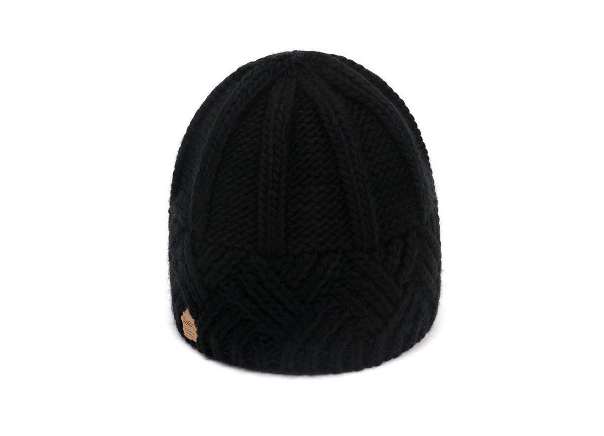 Women's Warm Plush Thickened Wool Ball Knitted Hat