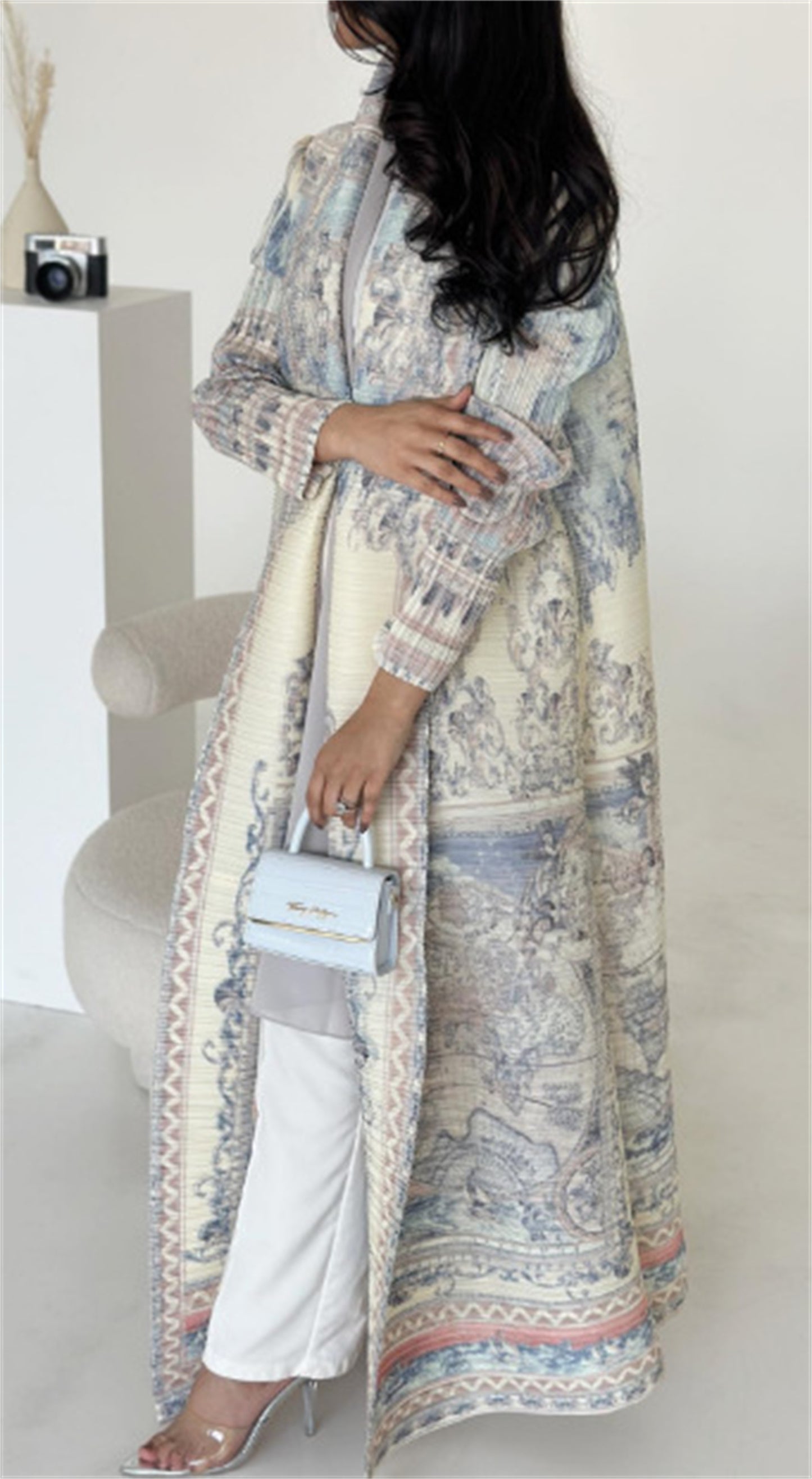 Women's Temperament Cardigan A Bai Ya Robe
