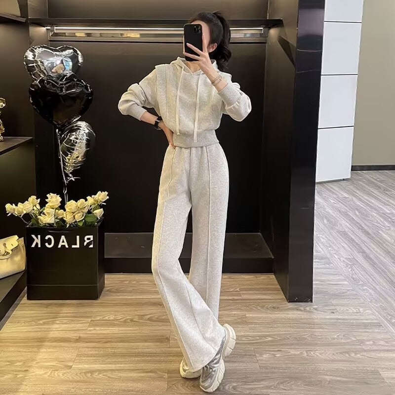 Casual Sportswomen's Autumn Regular Shoulder Hooded Short Sweatshirt And Pants Two-piece Set