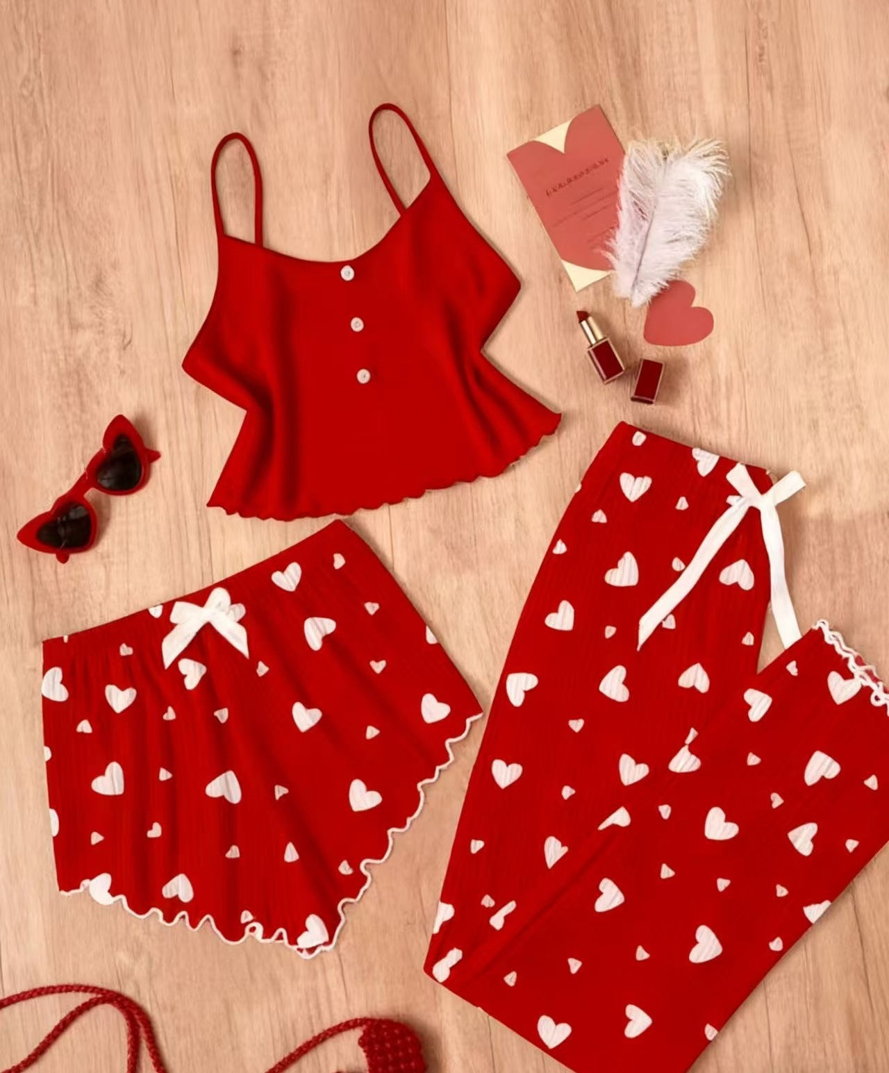 Homewear, Pyjamas og Lingeri – Tre dele til kvinder