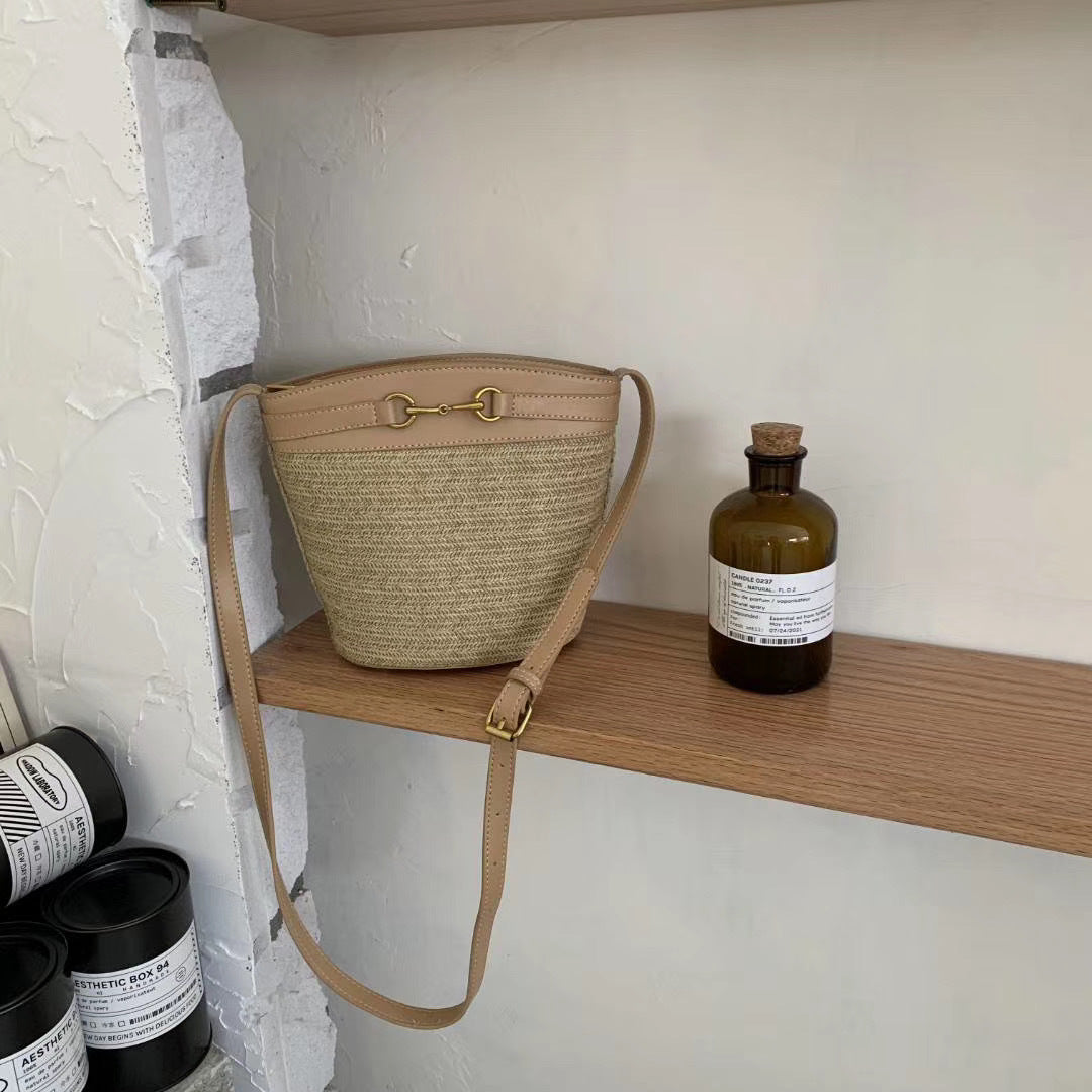 Crossbody straw bag