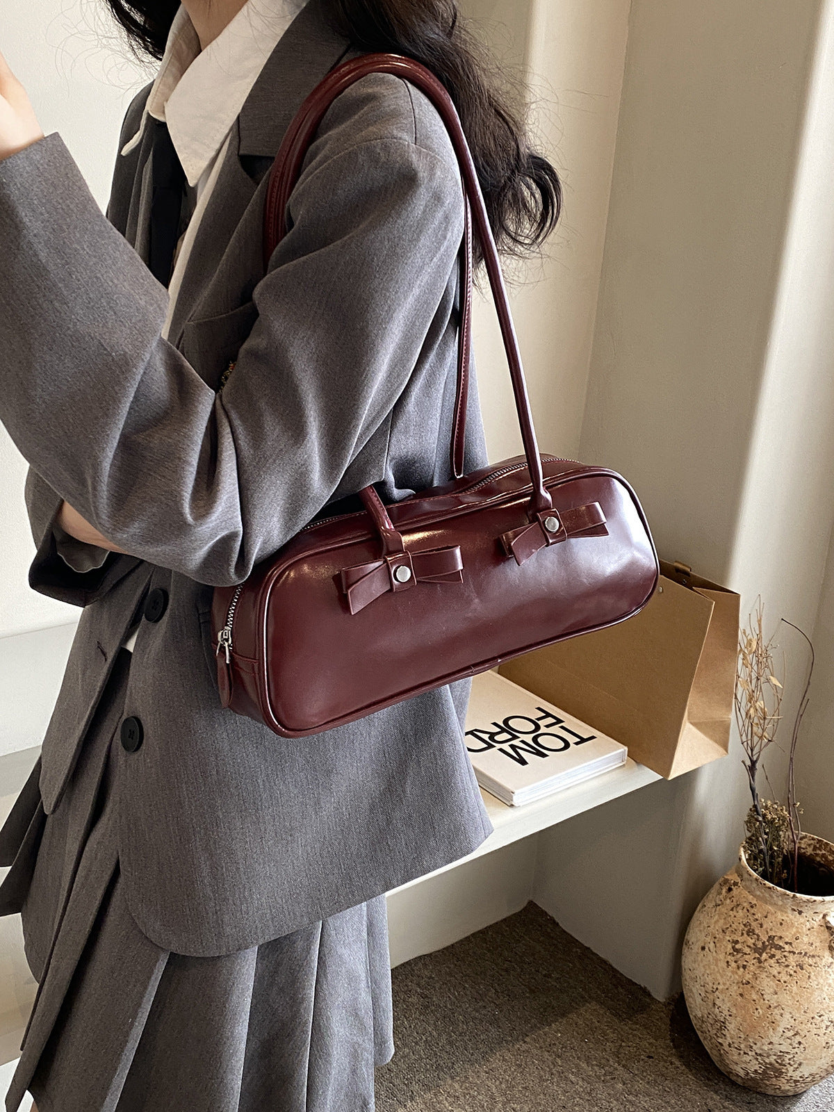 High Sense Fashionable Minority Design Underarm Portable Shoulder Bag