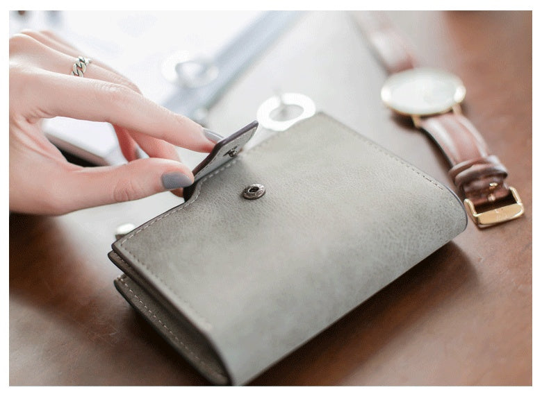 Short hand wallet