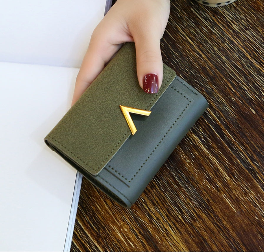 Retro short wallet