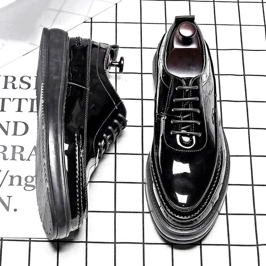 Round toe lace-up patent leather shoes