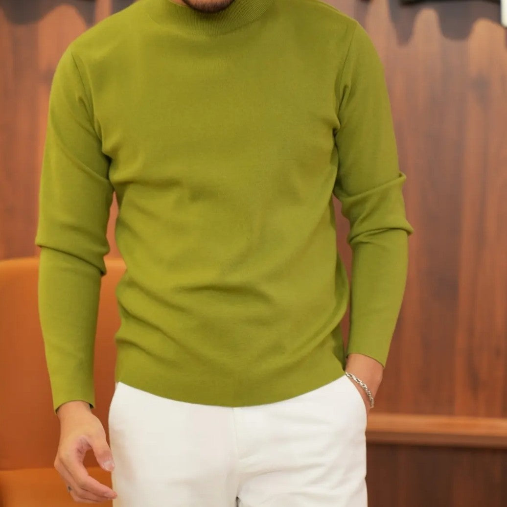 Round Neck Knitted Sweater With High Quality