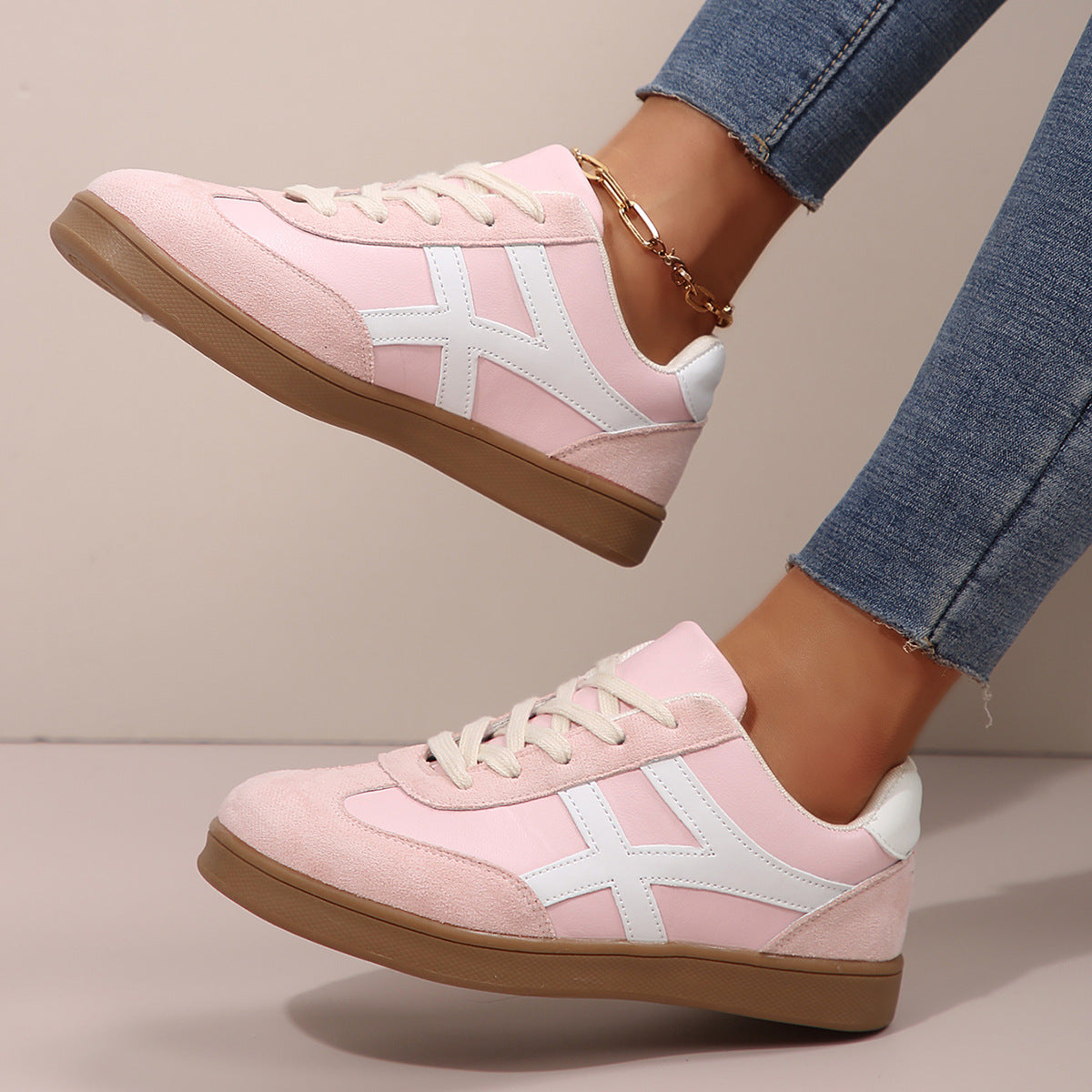 Large Size White Shoes Women's Retro Fashion Round Head Sports