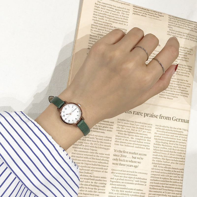 Korean version of simple retro forest school watch