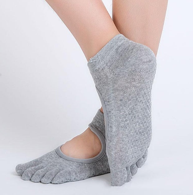 Digging hole dispensing yoga socks ladies slip five finger socks sports socks