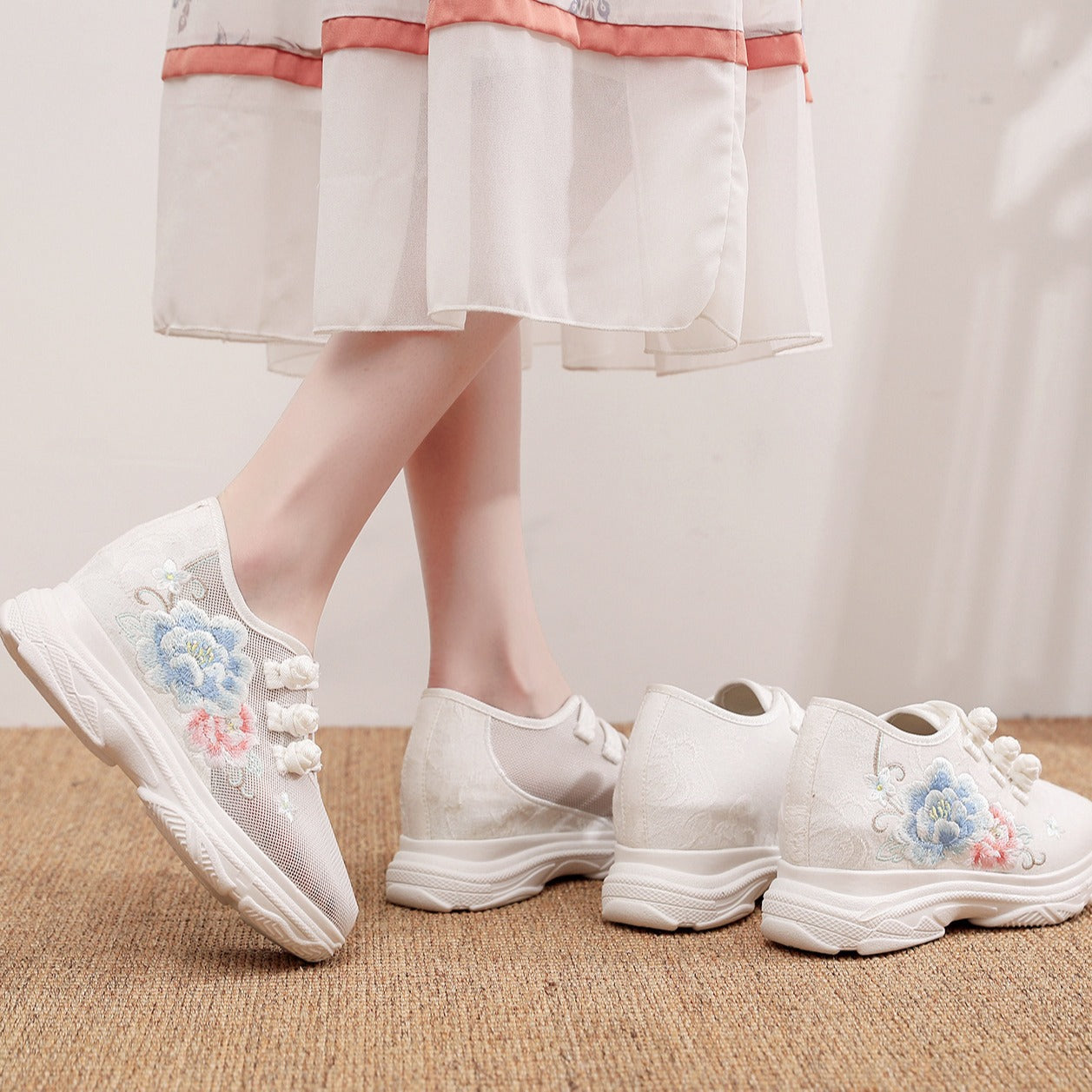 New Autumn And Winter Thick Bottom Student Outdoor Casual Embroidered Sneaker