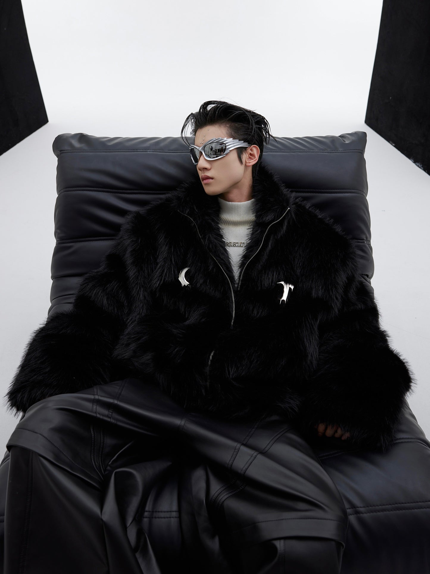 Niche Light-luxury, Faux-fur-lined Padded Coat With A Metallic Finish