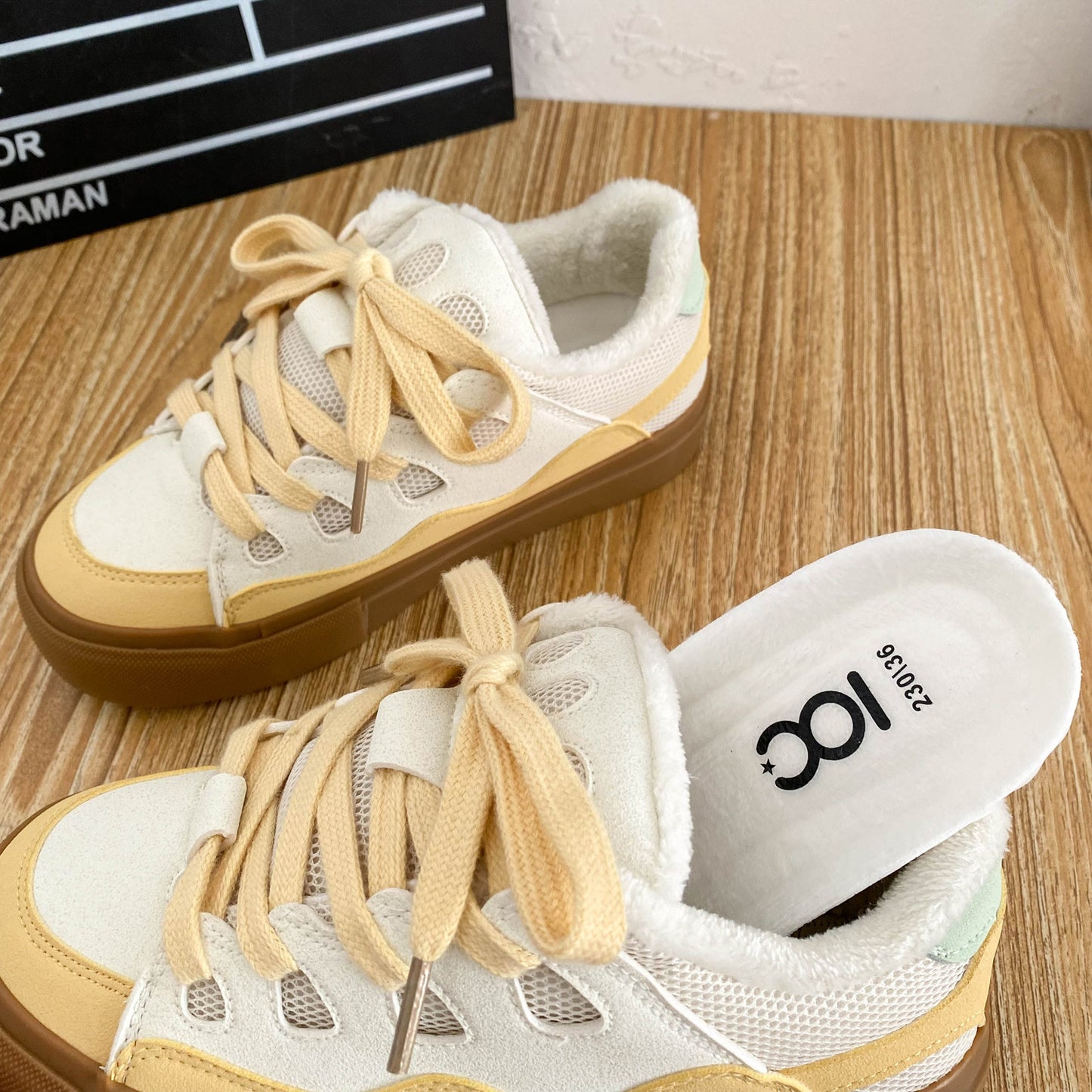 New Winter Warm Latex Insole Fleece-lined Bread Shoes Women