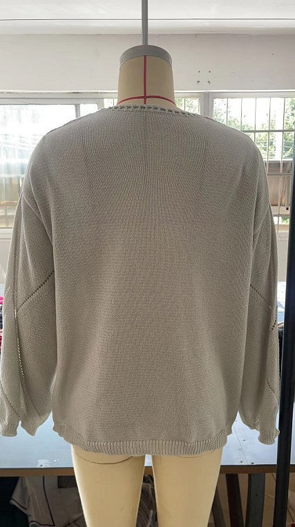 Women's Solid Color Cutout V-Neck Flared Sleeve Knit Sweater