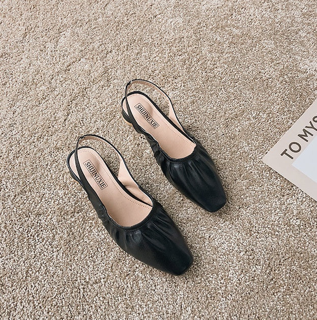 Retro round low heel shoes