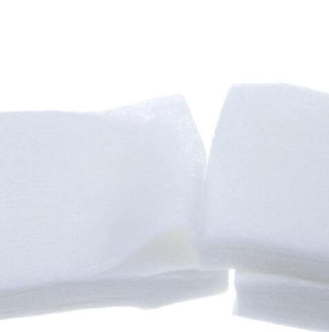 900pcs of polish remover cotton pads