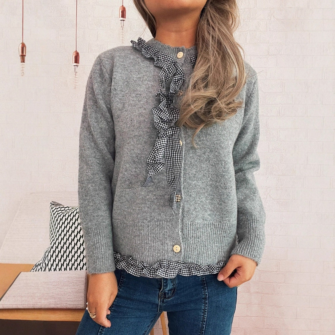 Casual Cute Lace Collar Stitching Single-breasted Sweater Commuter Sweater