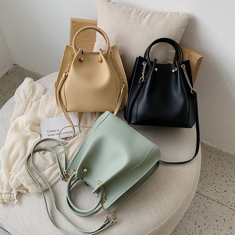 Ladies bucket chain shoulder bag
