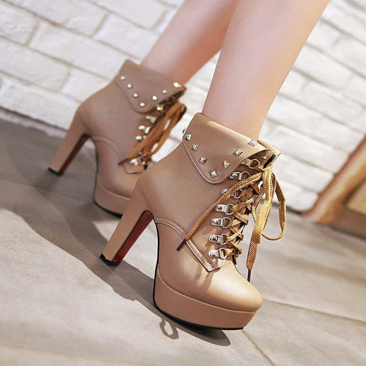 Low top Martin boots