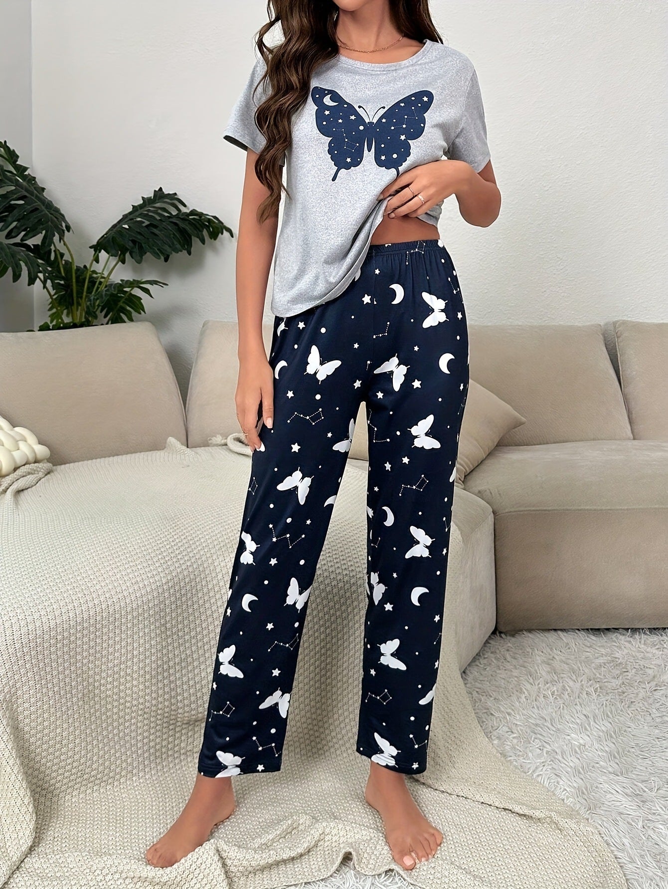 Casual And Comfortable Skin-friendly Round Neck Short Sleeve Home Women's Suit