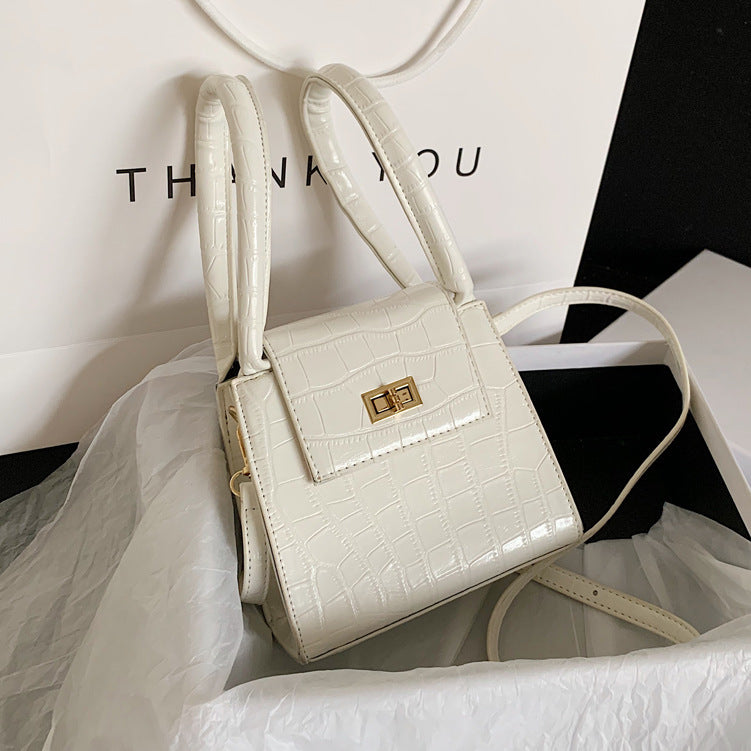 Crossbody one shoulder small square bag
