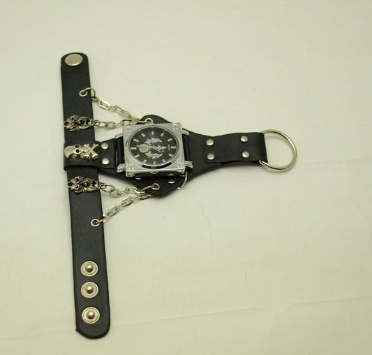 Skull rivet belt watch