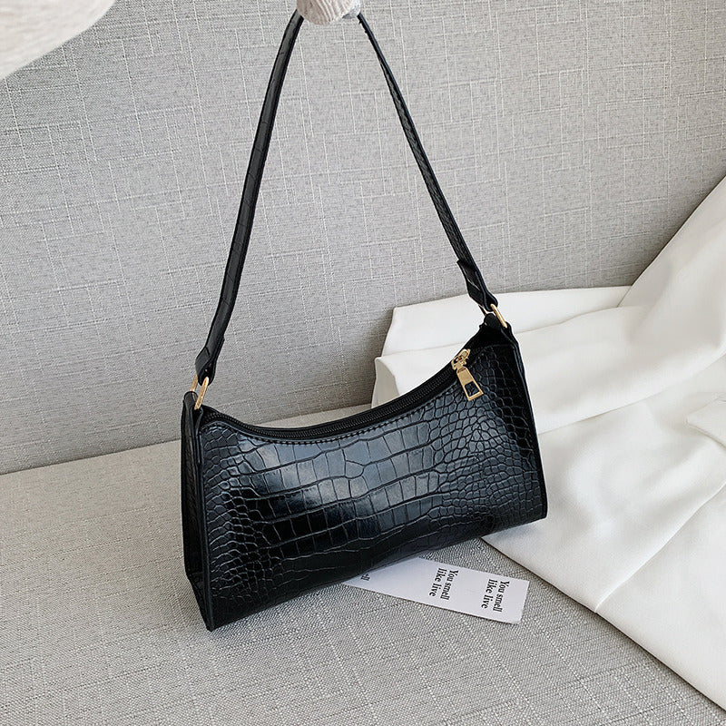 Armpit bag with cross net and red chain shoulder bag