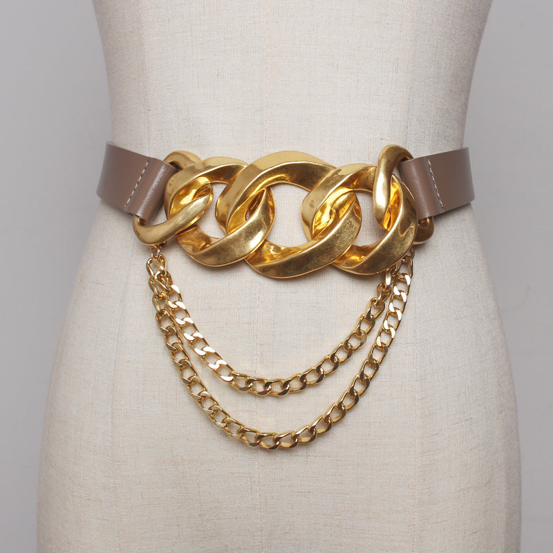 Street shot fashion metal chain link