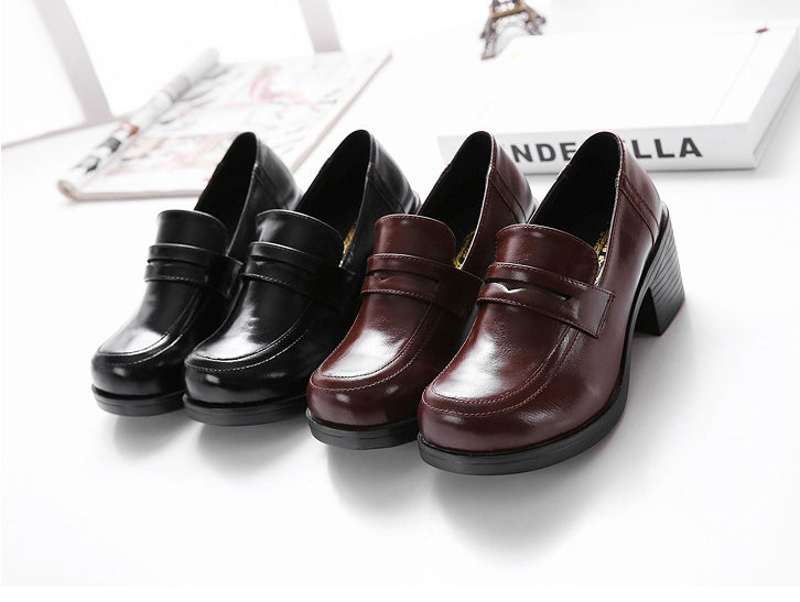 Spring and Autumn England retro women's shoes college wind Japanese uniform shoes thick with single shoes paint Pissen female round head small shoes