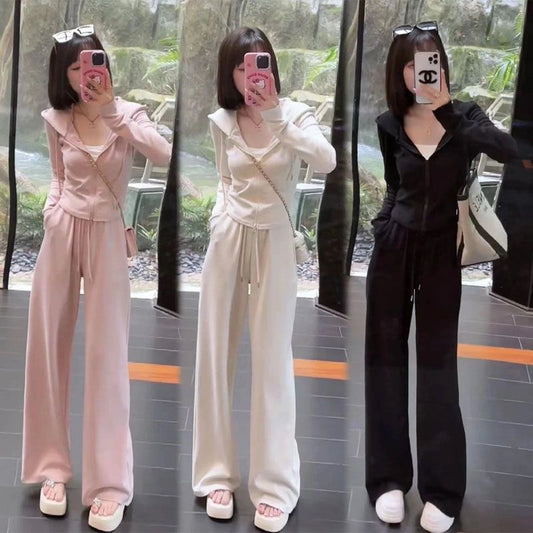 Fashionable Slimming Youthful Sportswear For Women