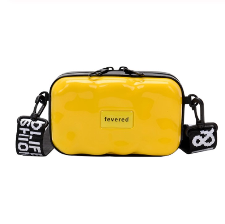 Small box bag with wide shoulder straps