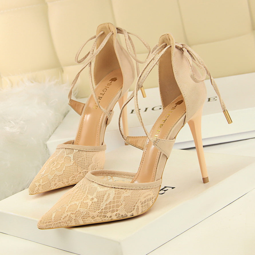 Mesh lace cross cut sandals